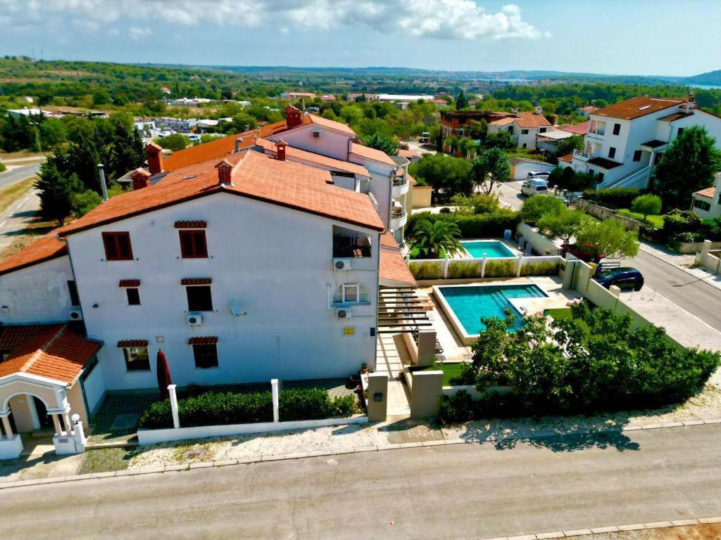 Linc Rooms & Apartments Banjole Dış mekan fotoğraf